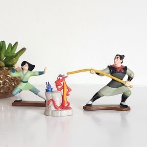 RARE 1998 Mulan , Li Shang , Mushi , Cri-Kee Disney Princess Figure